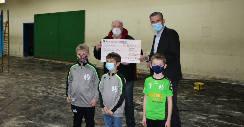 Nach Flutkatastrophe: Scheu Dental hilft Sportverein mit 10.000 Euro