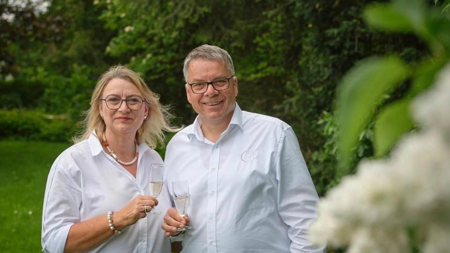 Vom Dachgeschoss zum modernen Kompetenzzentrum Vom Dachgeschoss zum modernen Kompetenzzentrum