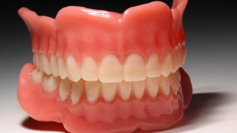 Digitalprothetik: Austausch von Industrie und Wissenschaft Digitalprothetik: Austausch von Industrie und Wissenschaft